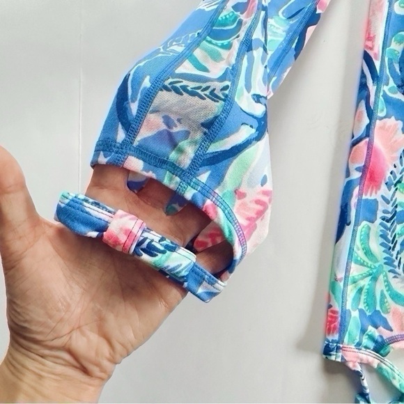 Lilly Pulitzer 21” Luxletic Gemma Weekender Cropped Legging Multi Jet Stream - Picture 3 of 8